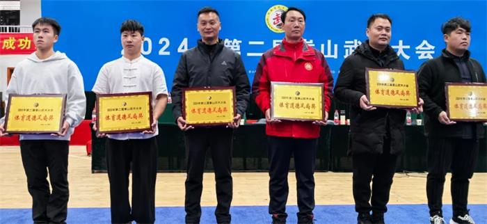 /content/202411/d86b4977736eefb9d7411f3c927db5e2.jpg 640.jpg