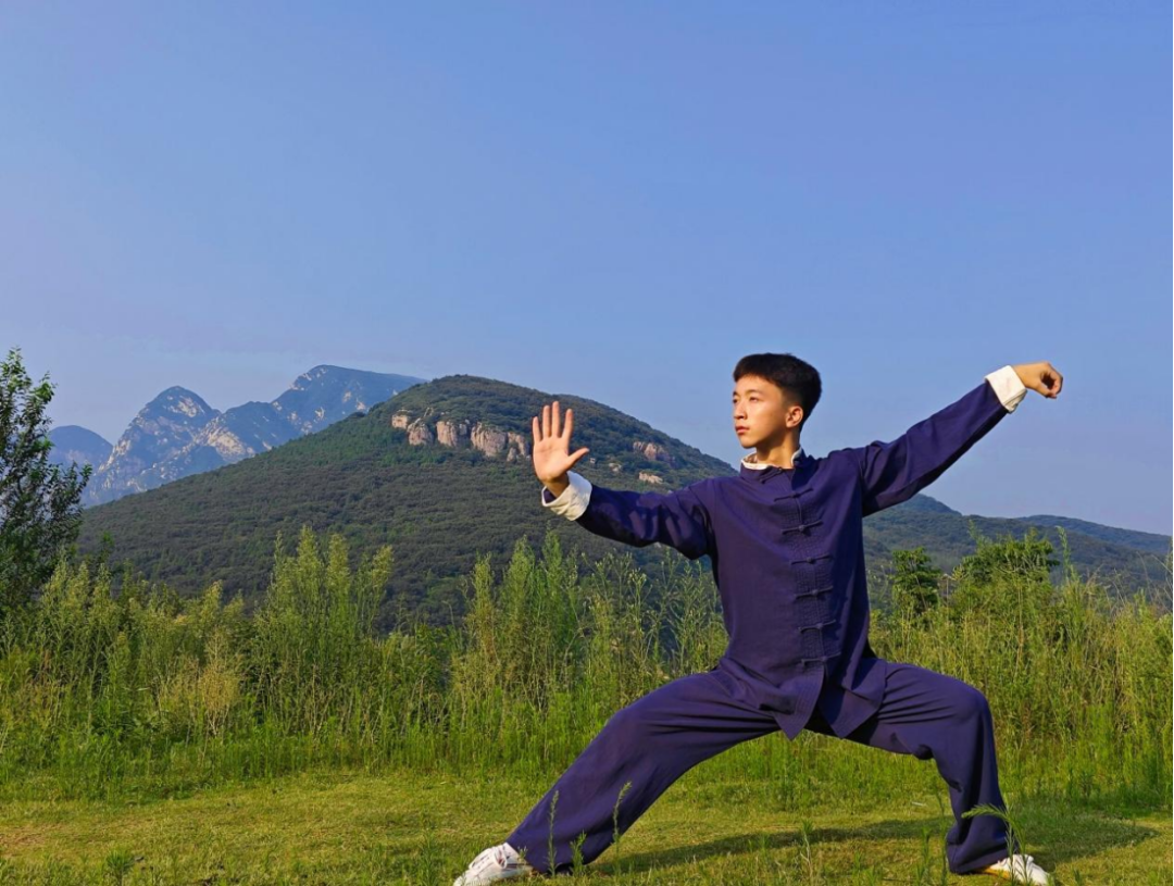 /content/202503/8ad0973321952cb597fd40982f2f703a.png 640.png